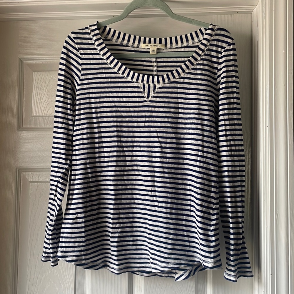 Banana republic long sleeve tshirt